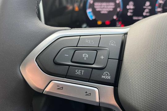 Volkswagen Golf Photo modix-ad328c0c32e0f60131b70f677aabae9d793d10e2.jpg
