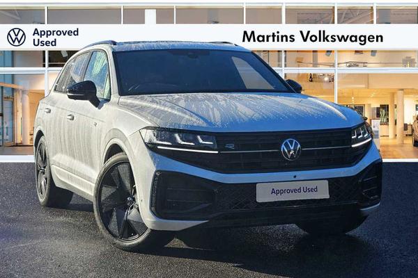 Used 2025 Volkswagen Touareg 3.0 V6 TDI 4Motion 286 Black Edition 5dr Tip Auto Oryx White Mother-Of-Pearl at Martins Group