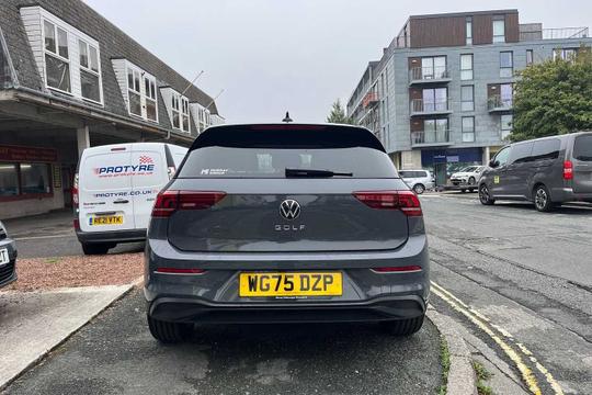 Volkswagen Golf Photo modix-b065056342a8d0b8338526a8789ccf3d1b351277.jpg
