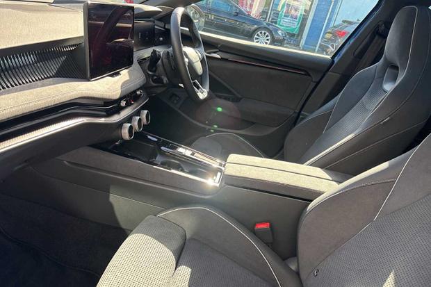 Used Skoda Superb CU25RVT 2