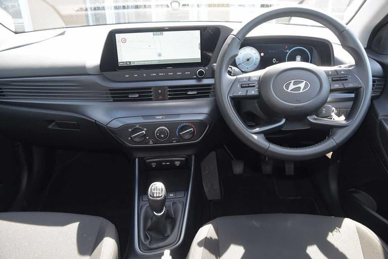 Used Hyundai i20 EK25UXN 18