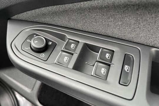 Volkswagen Golf Photo modix-b34f80a6ae20243d023df2466ae28ee3e8bf6d14.jpg