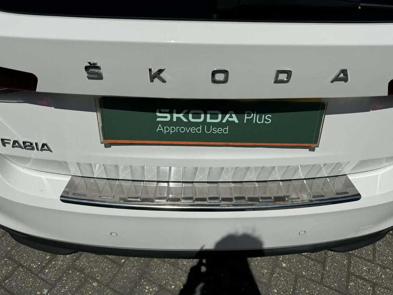 Used Skoda Fabia RX73EVM 9
