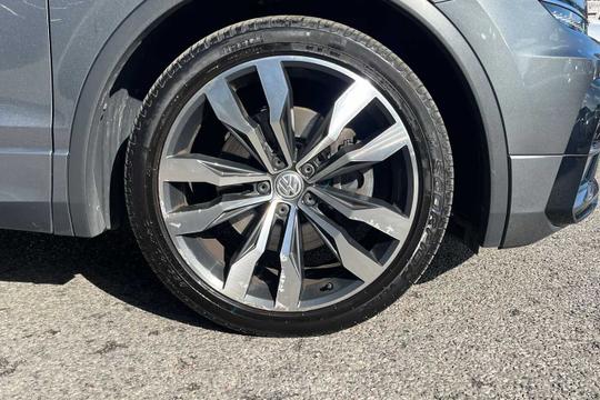 Volkswagen Tiguan Photo modix-b649ff89faa335e216cc8ea40d6a92ba3a73b594.jpg