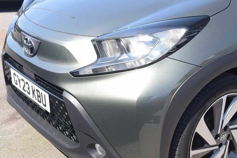 Used Toyota Aygo X GY23KBU 12