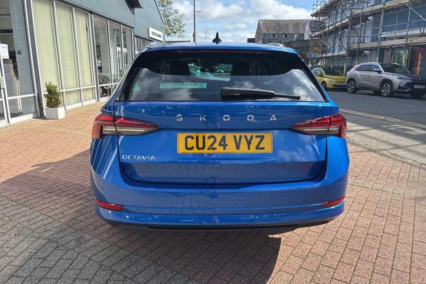 Used Skoda Octavia Estate CU24VYZ 8