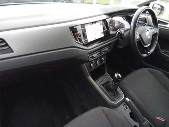 Volkswagen Polo Photo modix-b6d415b7568f3addaf7ee0084978ede88927b1ab.jpg