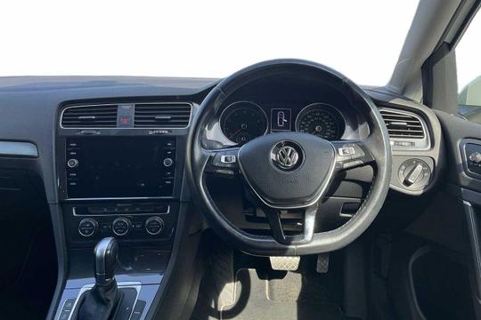 Volkswagen Golf Photo modix-b747bf35e7f8a2d8fc77c6e7b7fd7fa5d18b8443.jpg