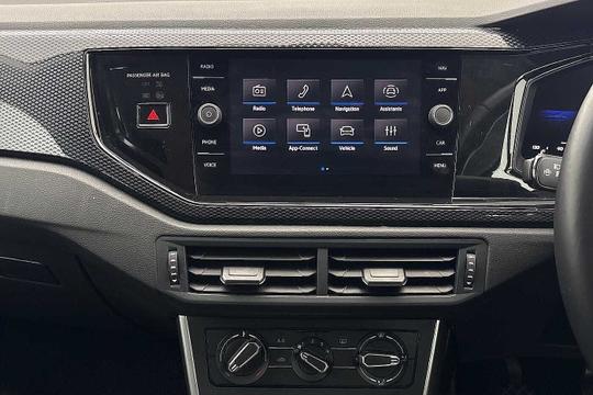 Volkswagen Taigo Photo modix-b77273847a90e93bfe35b9de7c8a7658f7efcc19.jpg
