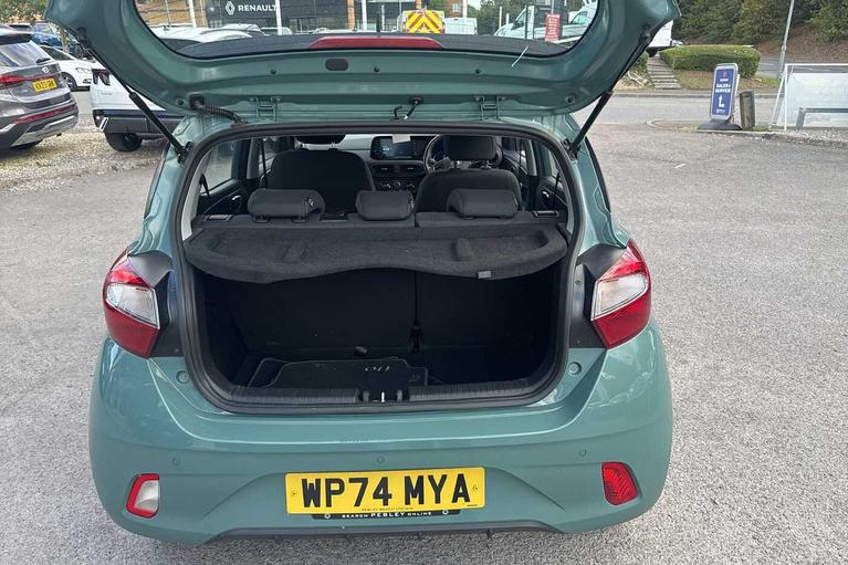Used Hyundai i10 WP74MYA 17