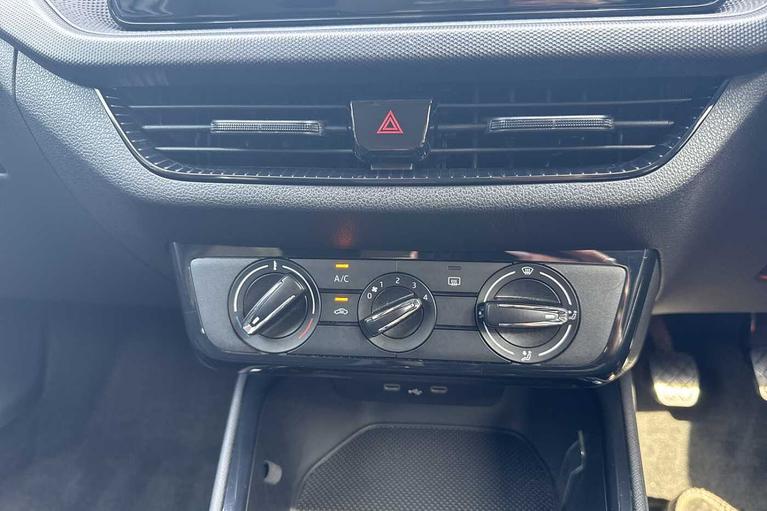 Used Skoda Fabia WU23UUM 17