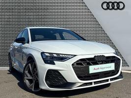 Used 2025 Audi A3 Sportback Black Edition 35 TFSI  150 PS S tronic Glacier white, metallic