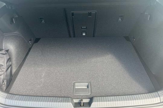 Volkswagen Golf Photo modix-b92783810e350286ad7934b3e3ae713a0fb7a58a.jpg