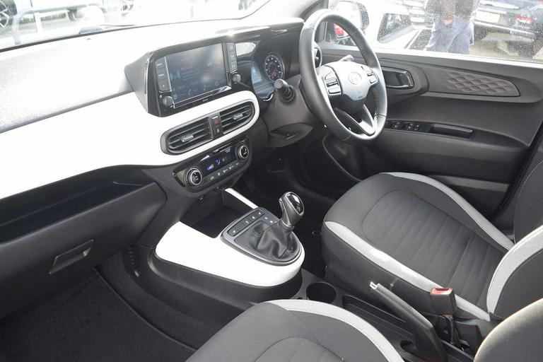 Used Hyundai i10 GY72FUA 12