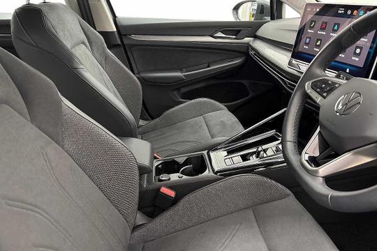 Volkswagen Golf Photo modix-bf9358e4851ef0aa3941012b9439e54acf1edb8f.jpg
