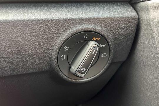 Volkswagen T-roc Photo modix-bffcb7bbba56687775779502032657640ed949a5.jpg