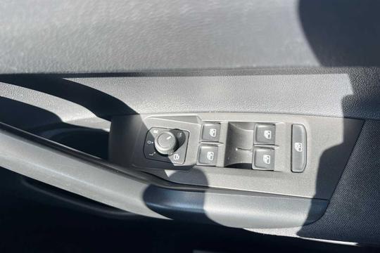 Volkswagen POLO Photo modix-c0bfe7bfdef2dabf66628bf51c9dd8db691c8986.jpg