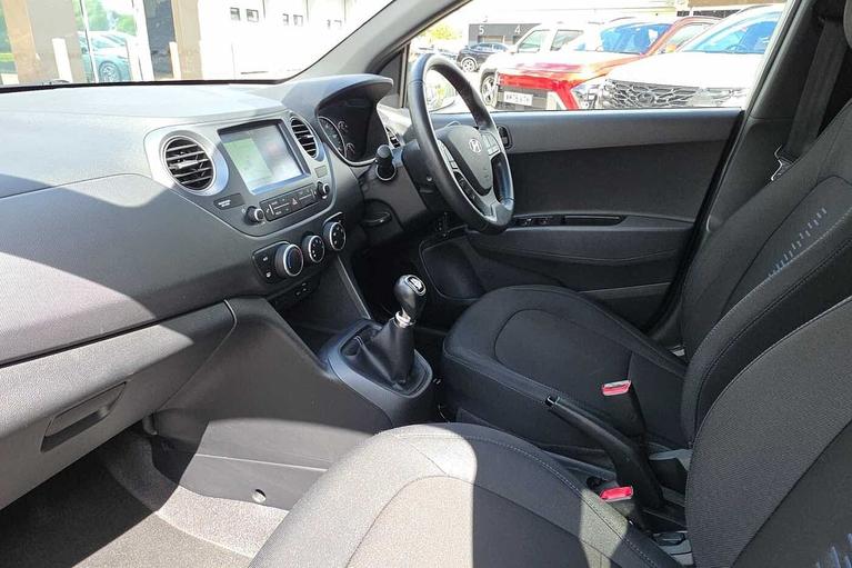 Used Hyundai i10 WP68EOS 2