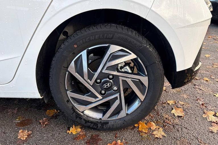 Used Hyundai i20 EF25DXE 9