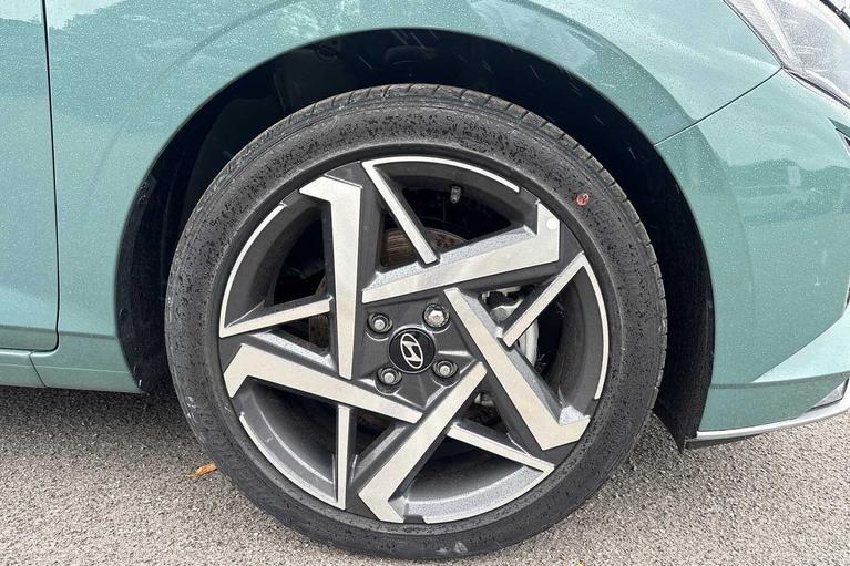 Used Hyundai i20 WR25BBN 9