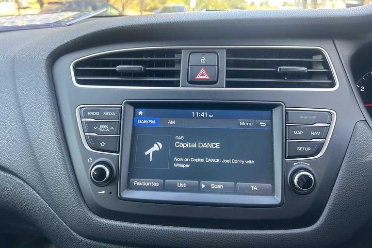 Used Hyundai i20 VN19RDZ 14