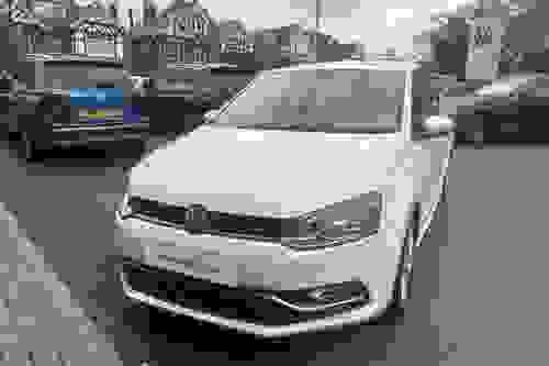 Volkswagen Polo Hatchback Photo modix-c7b5436a9a76547e3f8897865309d3c282456890.jpg