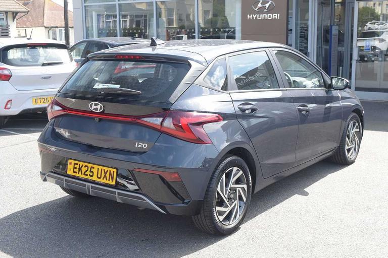 Used Hyundai i20 EK25UXN 8