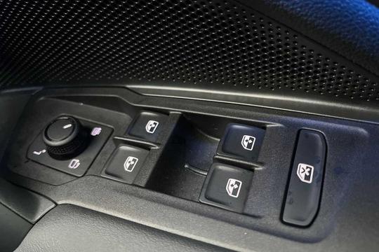 Volkswagen Tiguan Photo modix-ca31ecbedb50708d7e6d6d9d1c169dcab60caf34.jpg