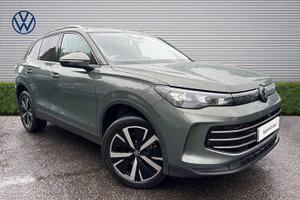 Used 2025 Volkswagen Tiguan 1.5 TSI eHybrid Elegance 5dr DSG Cipressino Green