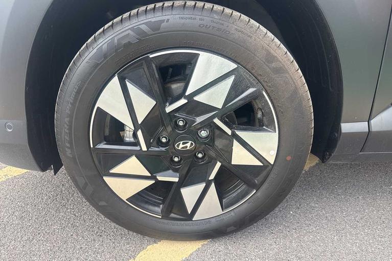 Used Hyundai KONA WR26OSD 11