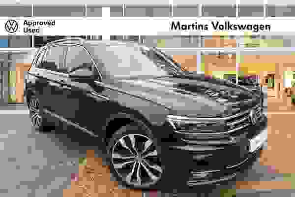 Used 2019 Volkswagen Tiguan 2.0 TDI (190ps) R-Line Tech SCR 4WD **VIENNA LEATHER*AREA VIEW CAMERA** Deep black at Martins Group