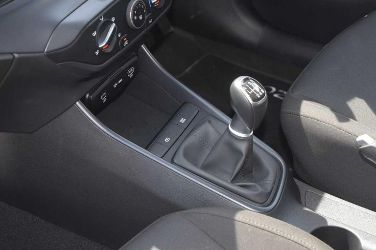 Used Hyundai i20 EK25UXN 13