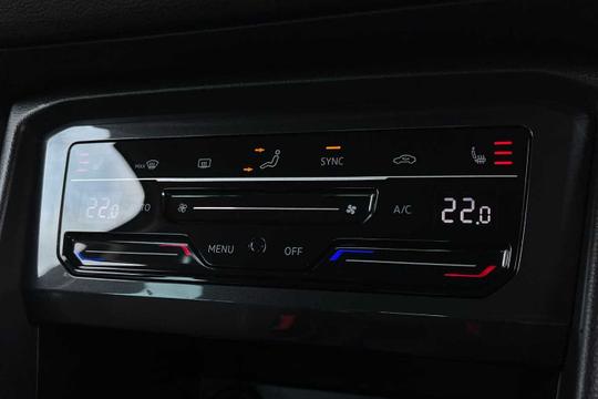 Volkswagen Tiguan Photo modix-cc74cfbb76726db7cd98d93b9f88c536387f3d13.jpg