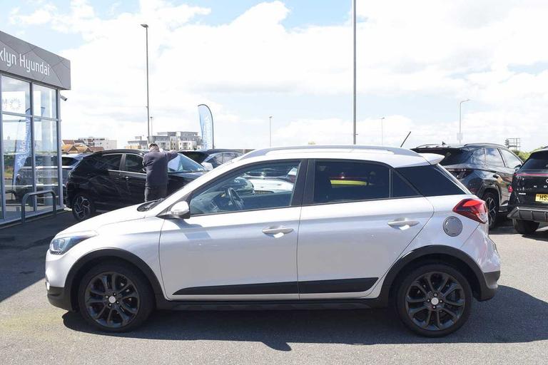 Used Hyundai i20 GY17HVP 11