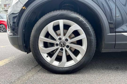 Volkswagen T-roc Photo modix-cd9865bf58d365929222cf4cf5ad77e75a2bf49e.jpg