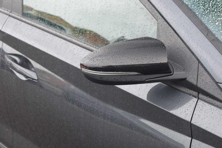 Used Hyundai i20 GU71XMO 6