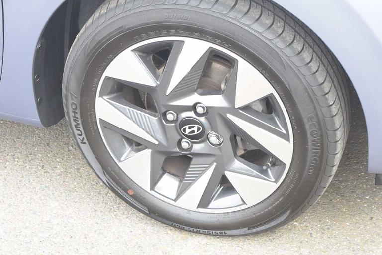 Used Hyundai i10 GU75ZNF 5