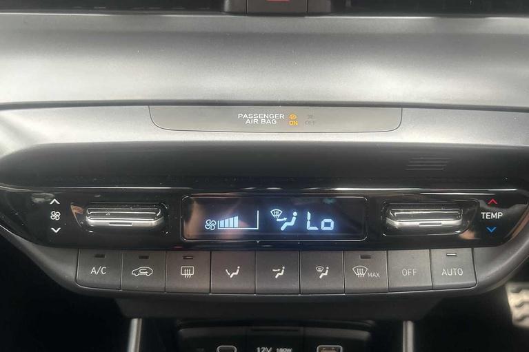 Used Hyundai BAYON WM75YDX 15