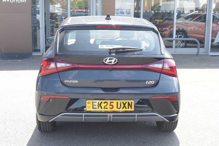 Used Hyundai i20 EK25UXN 9