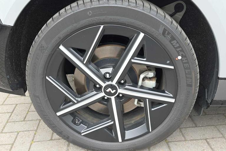 Used Hyundai IONIQ 5 WU75RCV 9