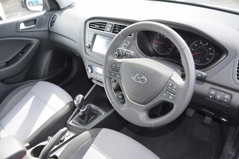 Used Hyundai i20 GU20VZL 6
