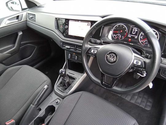 Volkswagen Polo Photo modix-d32fe9d1ab44c3389acafeacb42b36037d85d6db.jpg