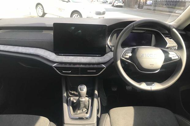 Used Skoda Octavia CV25WPJ 13