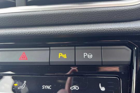 Volkswagen T-roc Photo modix-d40649ac1fc3abaf2ce9a359e4b68866ea4964d1.jpg