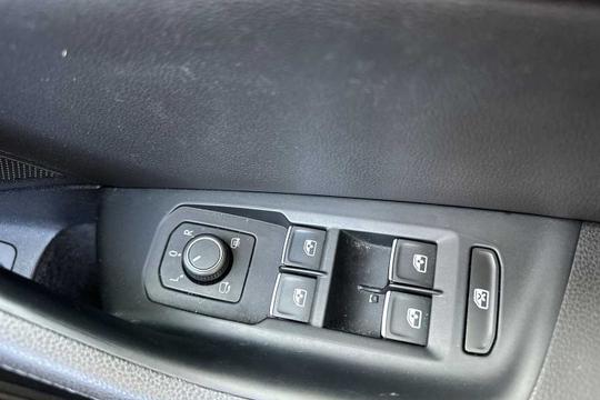 Volkswagen Passat Photo modix-d425ed68922fbd7a9822d187a1f3be935319359b.jpg