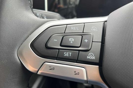 Volkswagen Golf Photo modix-d42bf8218fa18ffdfa172a39014655b810efed7f.jpg
