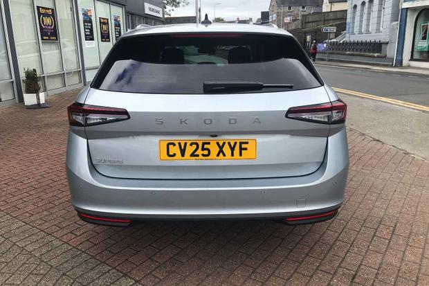 Used Skoda Superb CV25XYF 8