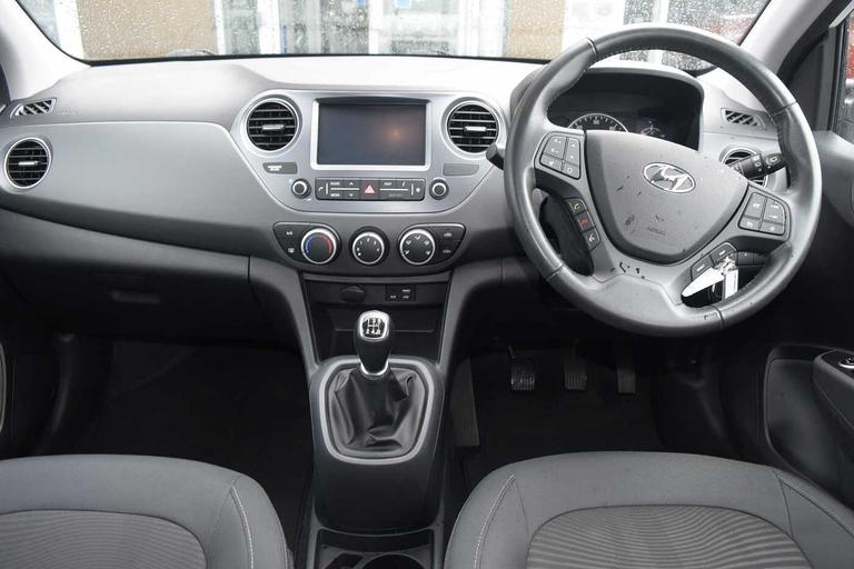 Used Hyundai i10 GU20CCA 18