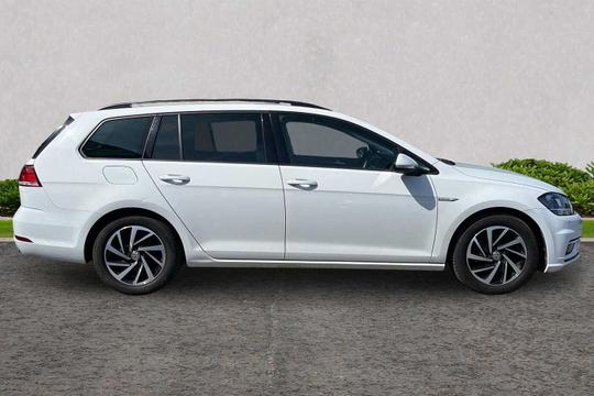 Volkswagen Golf Photo modix-d640e3d9a63f21d634f8d2c21ac3526c9534cd8e.jpg