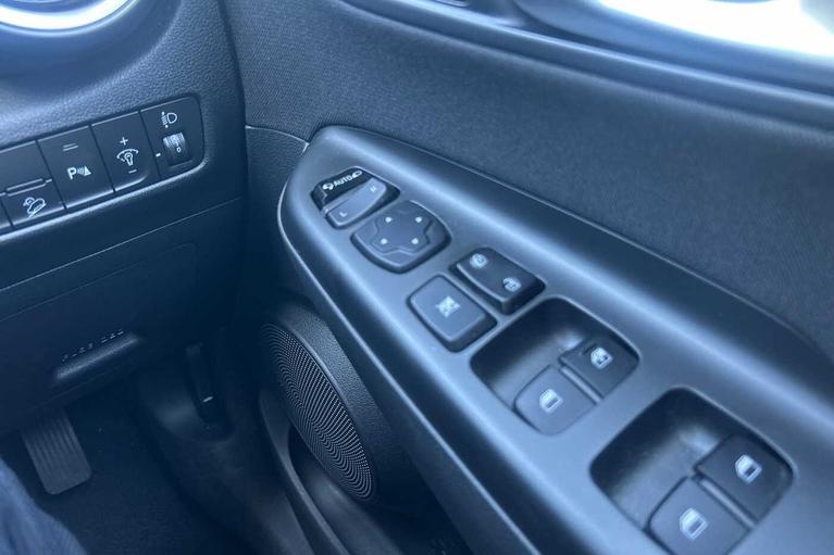 Used Hyundai KONA CU22XZF 10